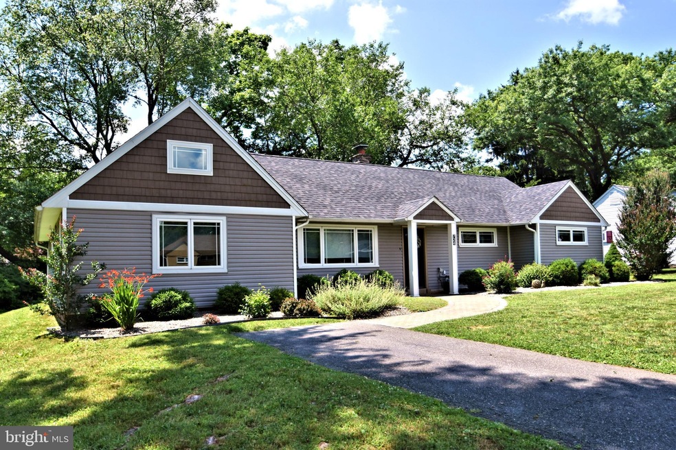 724 Elizabeth Rd, Jenkintown, PA 19046 - photo 1