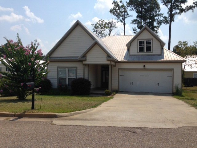 233 Chloe Ct, Dothan, AL 36303 - photo 1