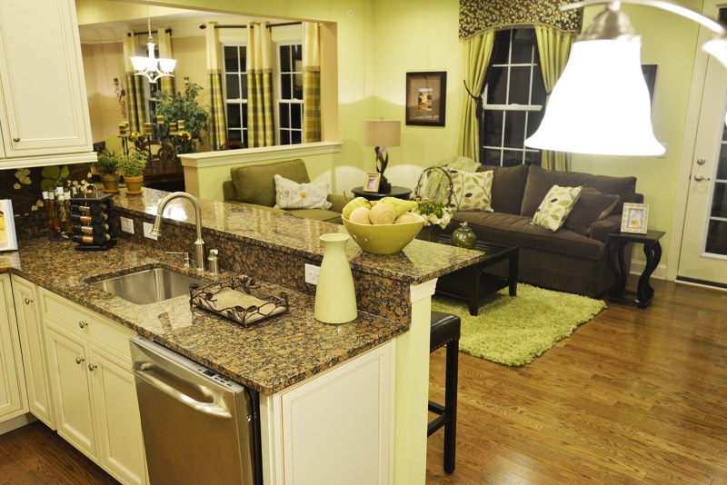 37 Cobble St, Clifton, NJ 07013 - photo 1