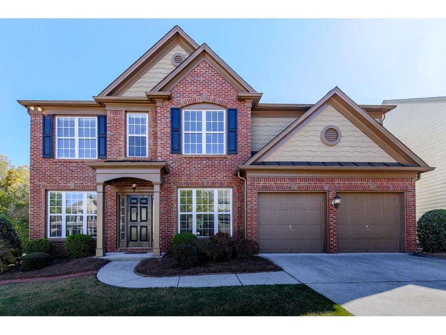 WELCOME TO YOUR NEW HOME! METICULOUSLY MAINTAINED 