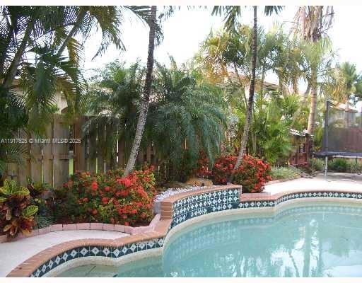 11313 NW 65th St, Doral, FL 33178 - photo 1
