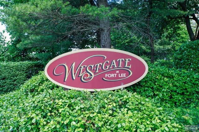 348 Village Ct, Fort Lee, NJ 07024 - photo 1