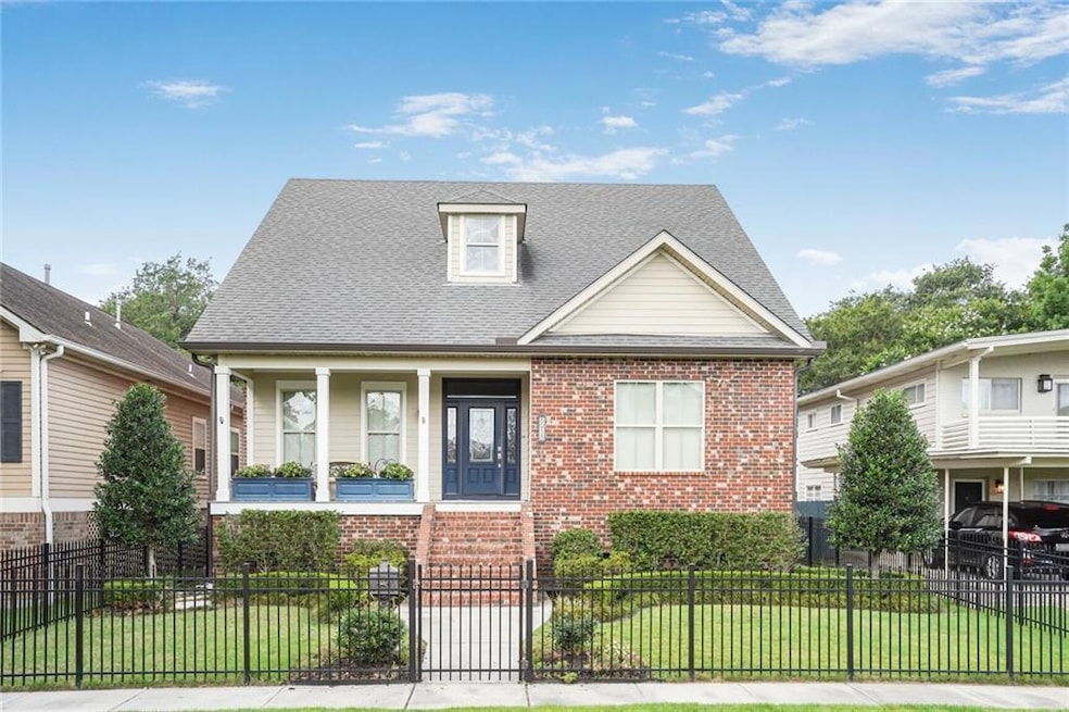 For Sale $798,000 • Co-Listing Agent