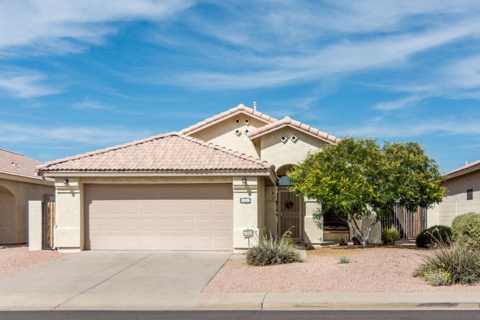 6262-E-Mills-Street-1