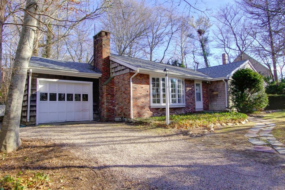 19 Harbor Hill Rd, Woods Hole, MA 02543 - photo 1