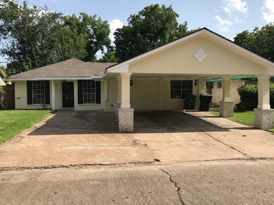 4507 Bayou Vista Dr, Houston, TX 77091 - photo 1