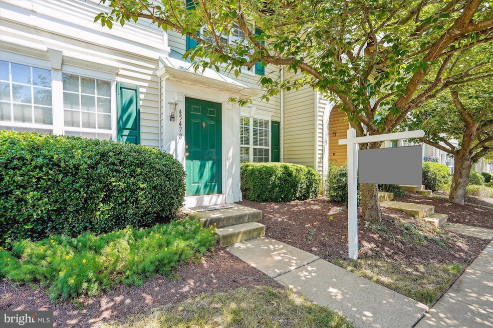 45478 Whistling Terrace unit 82, Sterling, VA 20166 - photo 1