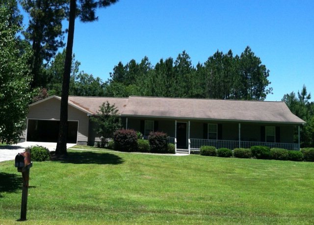 300 Pat Dixon Rd, Hazlehurst, GA 31539 - photo 1