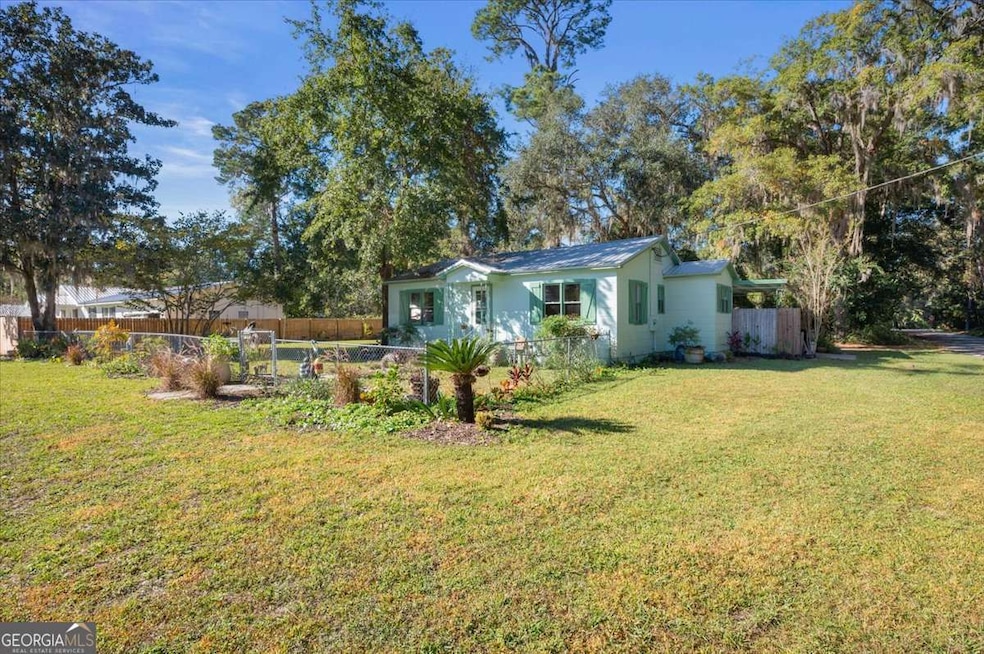 300 Colson Ave, Woodbine, GA 31569 - photo 1