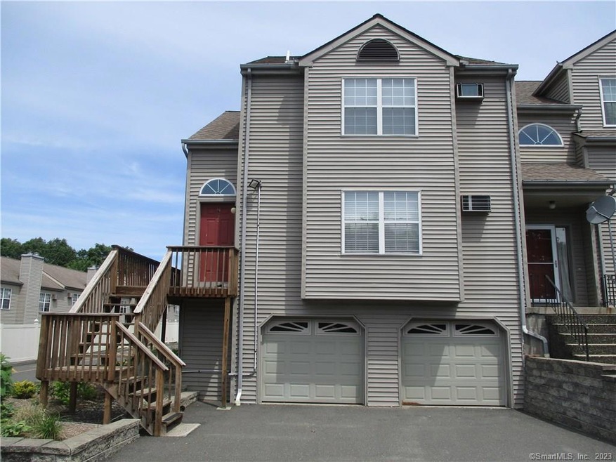 10 Taft Point unit 2, Waterbury, CT 06708 - photo 1