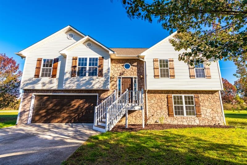 163 Lilac Way SW, Calhoun, GA 30701 - photo 1