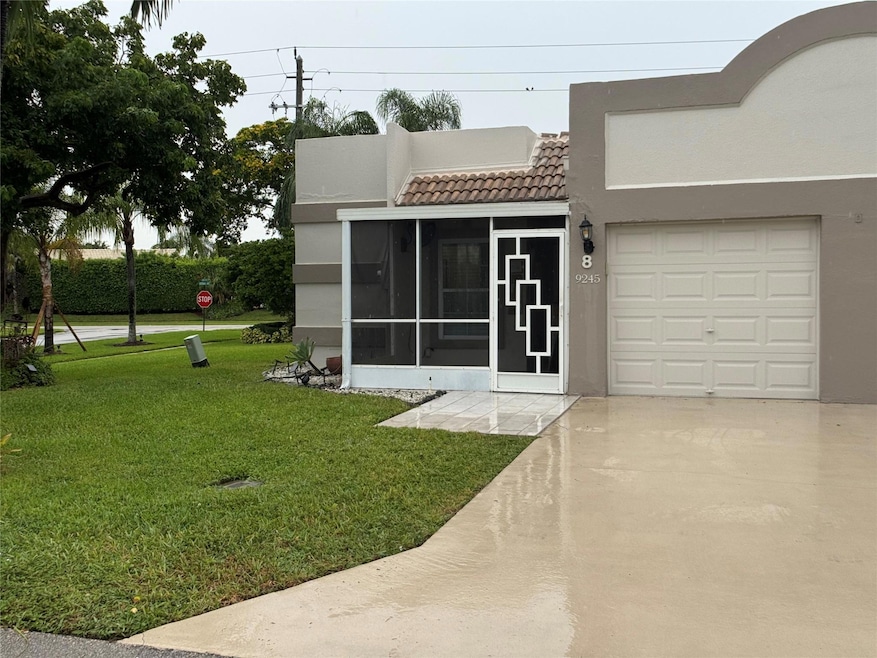 9245 Flynn Cir unit 8, Boca Raton, FL 33496 - photo 1