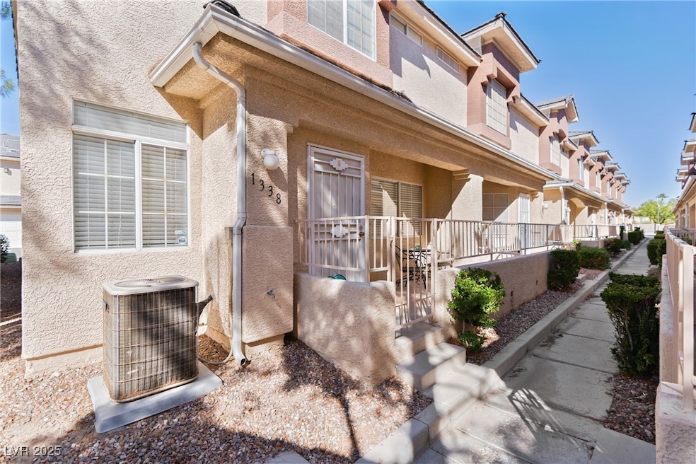 For Rent $1,700/month