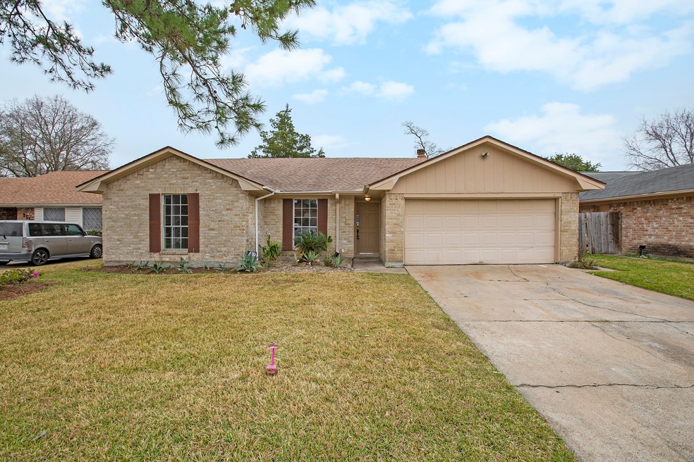 3526 Mayfield Oaks Ln, Houston, TX 77088 - photo 1