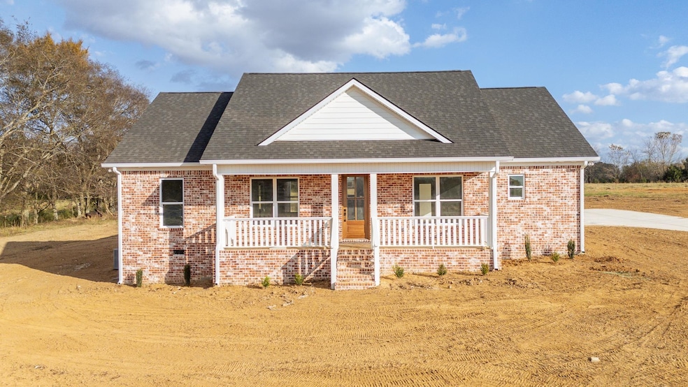 130 Belvedere Cir, Savannah, TN 38372 - photo 1