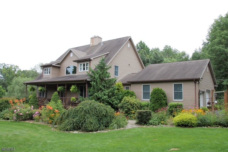 420 Buckhorn Dr, Belvidere, NJ 07823 - photo 1