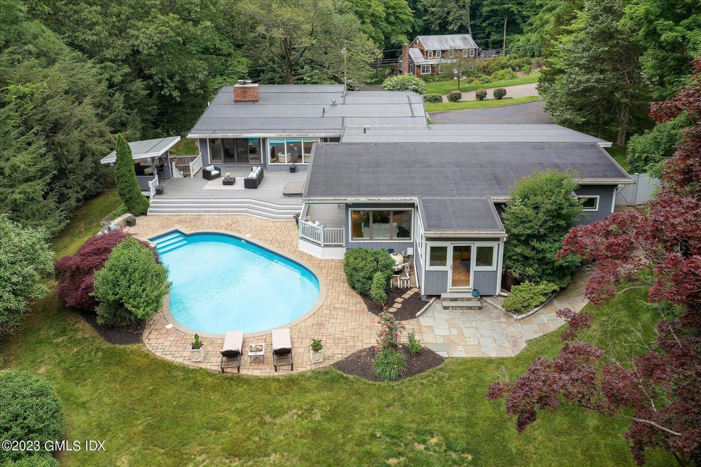 26 Grey Hollow Road