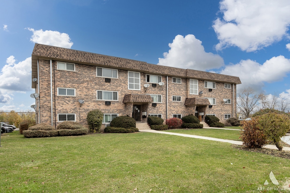 1003 Argyle St unit 5A, Bensenville, IL 60106 - photo 1