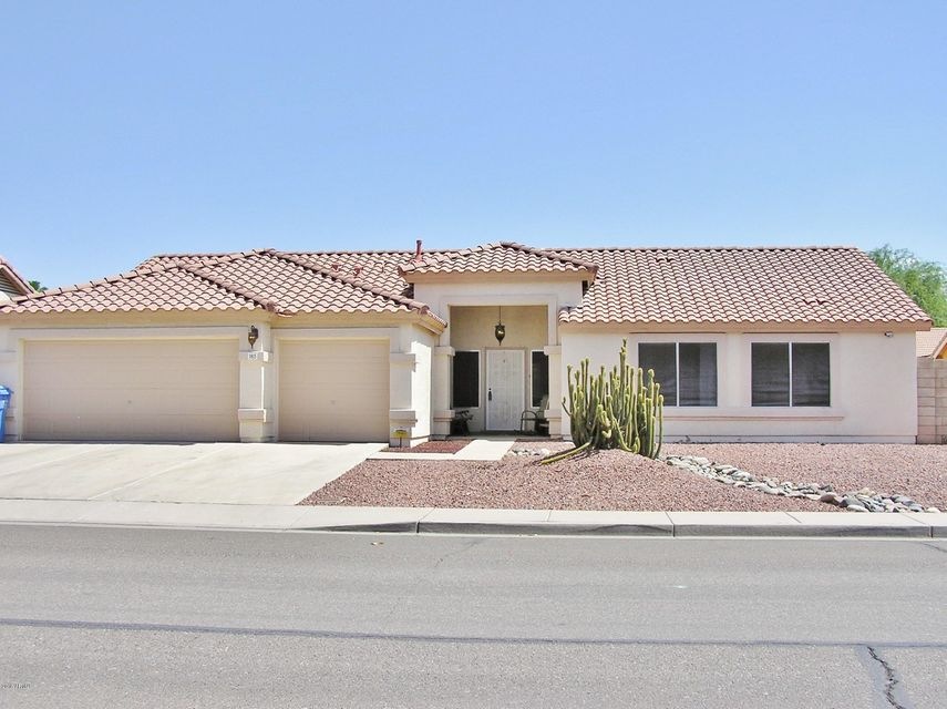 1815 E Vineyard