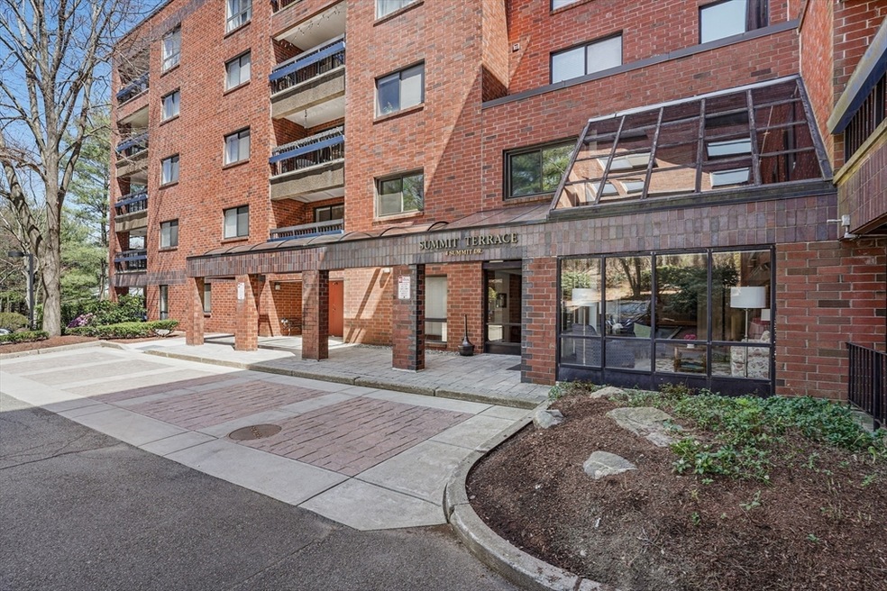 Sold $400,000 • Co-Listing Agent