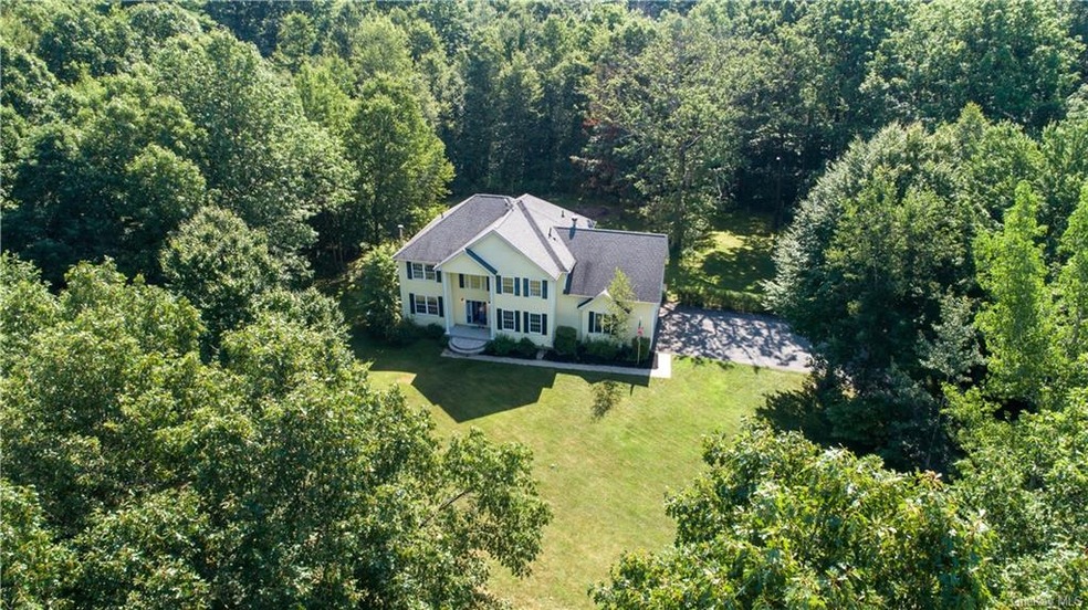 757 Orchard Dr, Wallkill, NY 12589 - photo 1