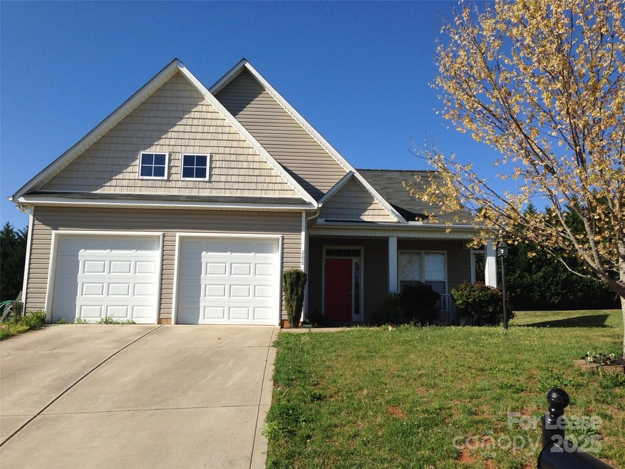 200 Tarrington Dr, Statesville, NC 28625 - photo 1