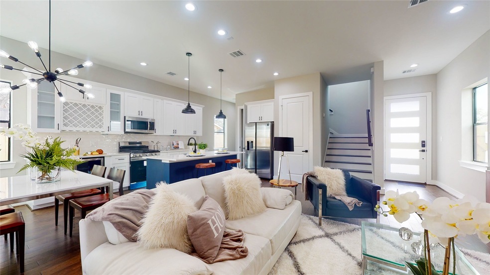 115 E 44th St, Houston, TX 77018 - photo 1