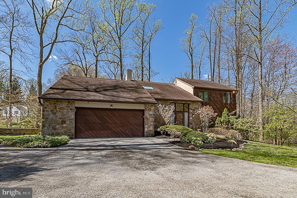 1006 Gwilym Cir, Berwyn, PA 19312 - photo 1