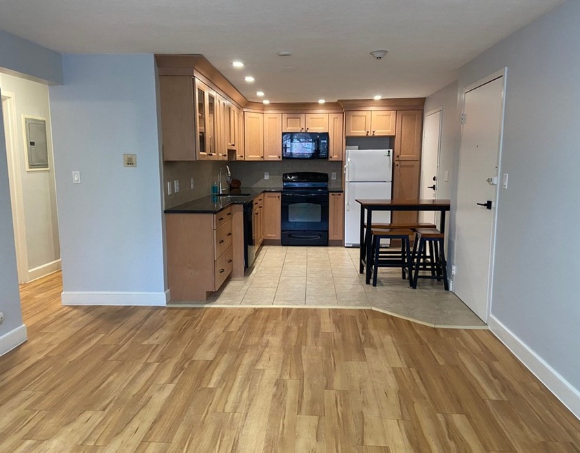 1105 Lexington St unit 11-1, Waltham, MA 02452 - photo 1