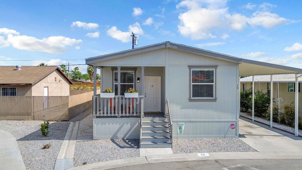 70 Mesa Dr, Cathedral City, CA 92234 - photo 1