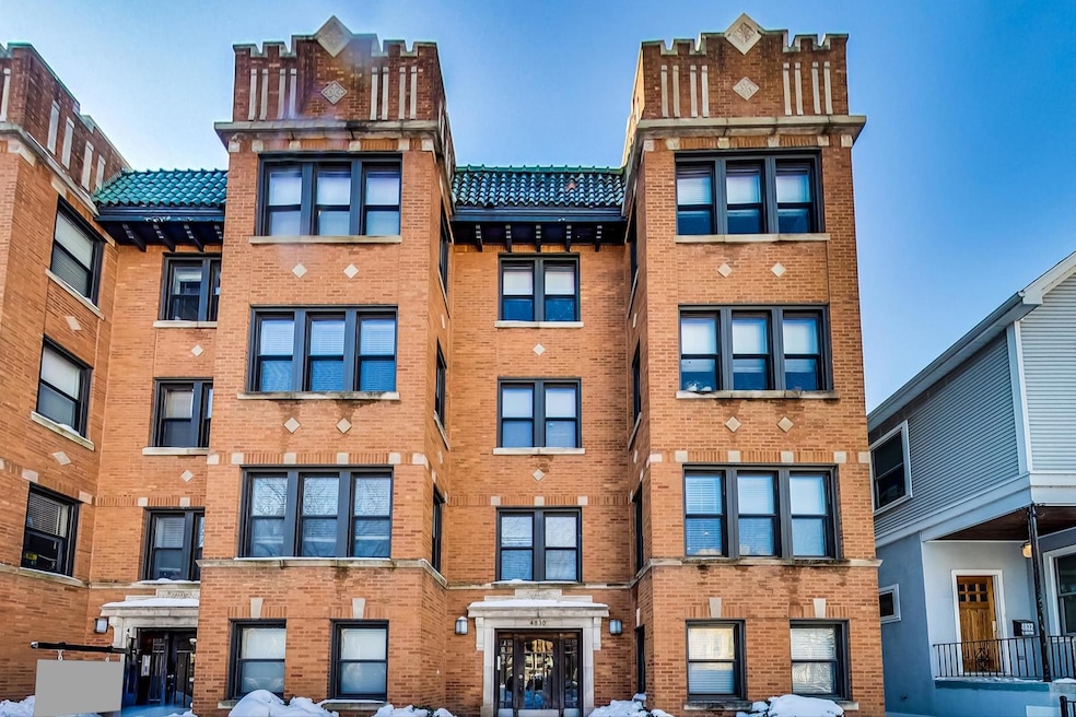 4830 N Hoyne Ave unit 1, Chicago, IL 60625 - photo 1