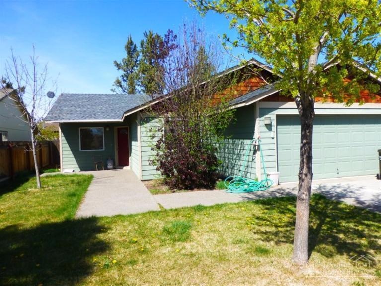 2957 SW Peridot Ave, Redmond, OR 97756 - photo 1