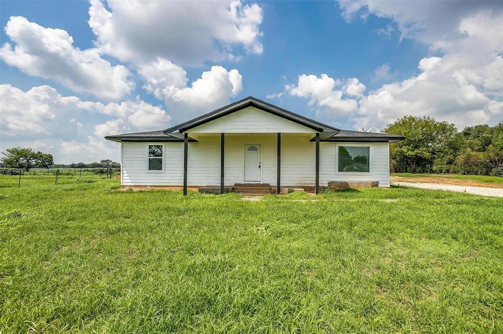 641 Springfield Rd, Springtown, TX 76082 - photo 1