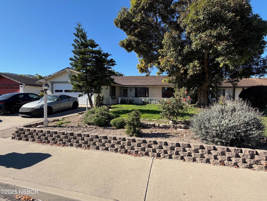 209 S Sage St, Lompoc, CA 93436 - photo 1