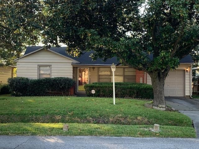 10013 Bonazzi St, Houston, TX 77088 - photo 1