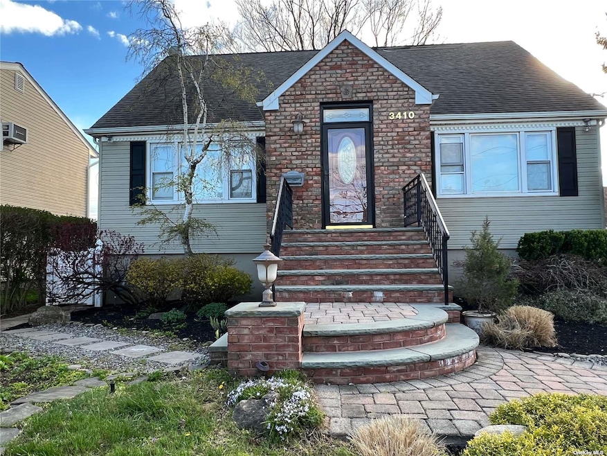 Sold $714,000 • Co-Listing Agent