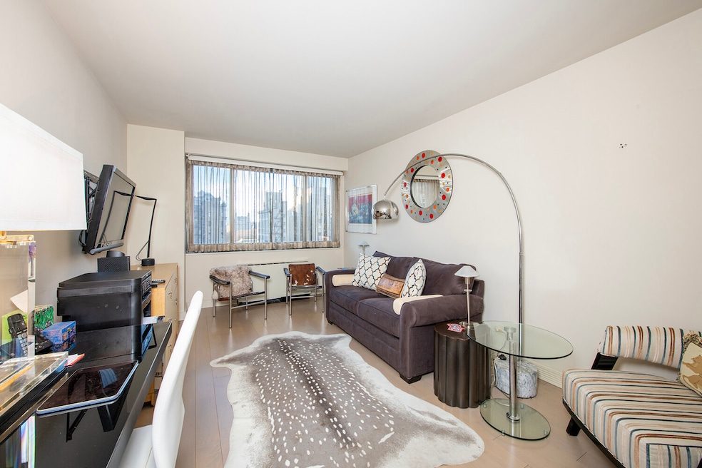 40 E 80th St unit 15-A, New York, NY 10075 - photo 1