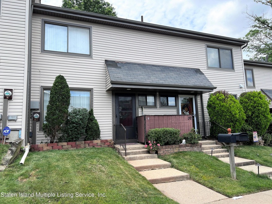 34 Hemlock Ct unit 1413, Staten Island, NY 10309 - photo 1