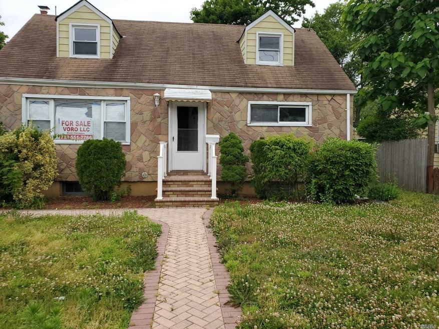 471 Whitestar Ave, West Hempstead, NY 11552 - photo 1