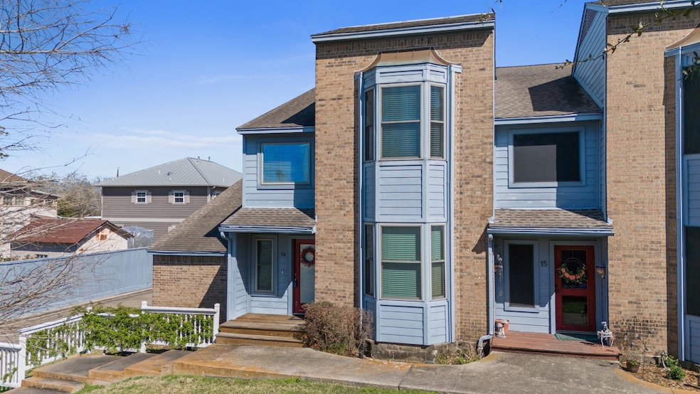 Coastal Charm & a Relaxed Lifestyle: Tucked inside