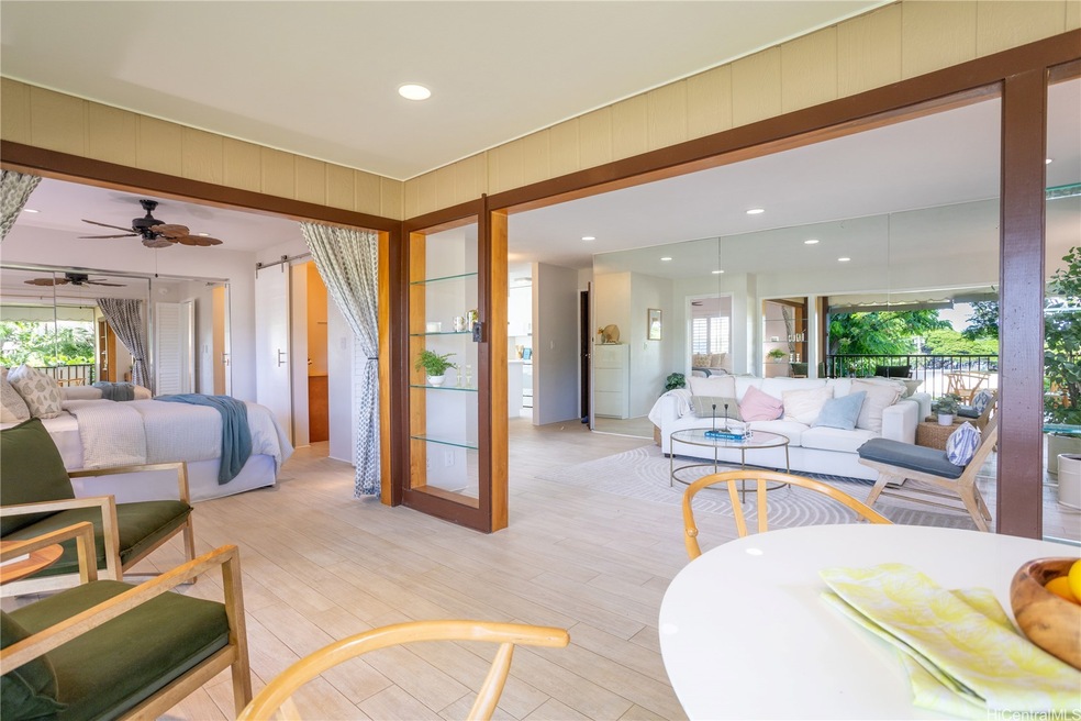 Newly upgraded, open style, clean and breezy.
