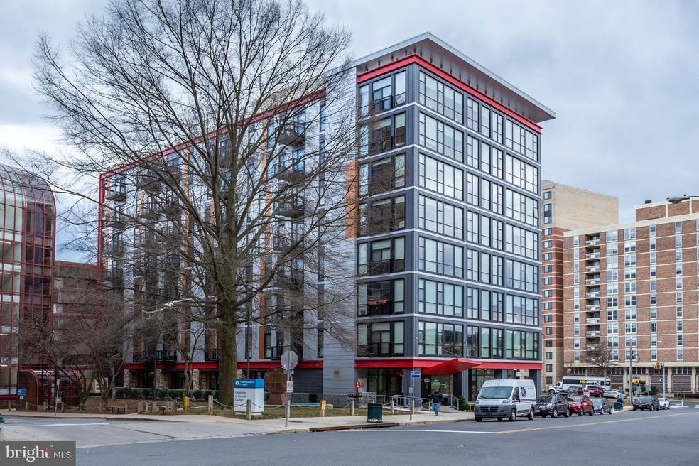 Octave 1320 unit 604, Silver Spring, MD 20910 - photo 1