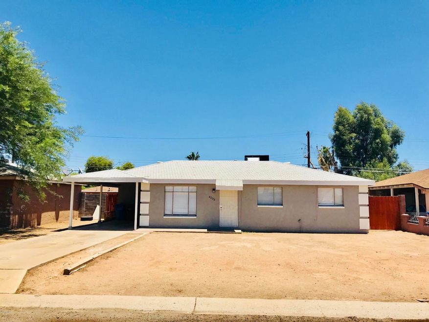 4233 N 48th Dr, Phoenix, AZ 85031 - photo 1