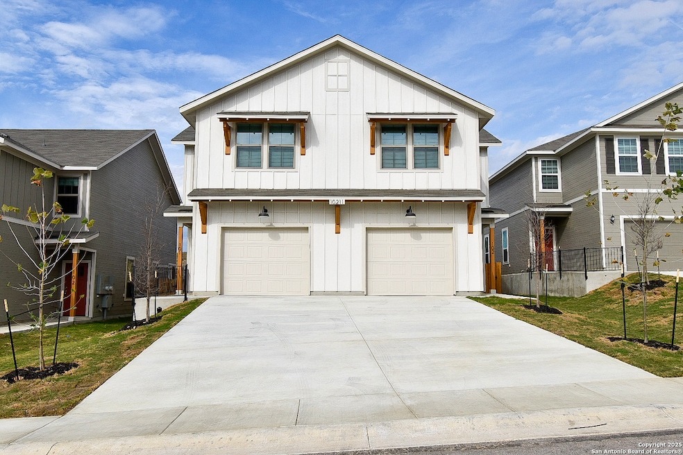 10211 Tulipwood Run unit 102, San Antonio, TX 78252 - photo 1