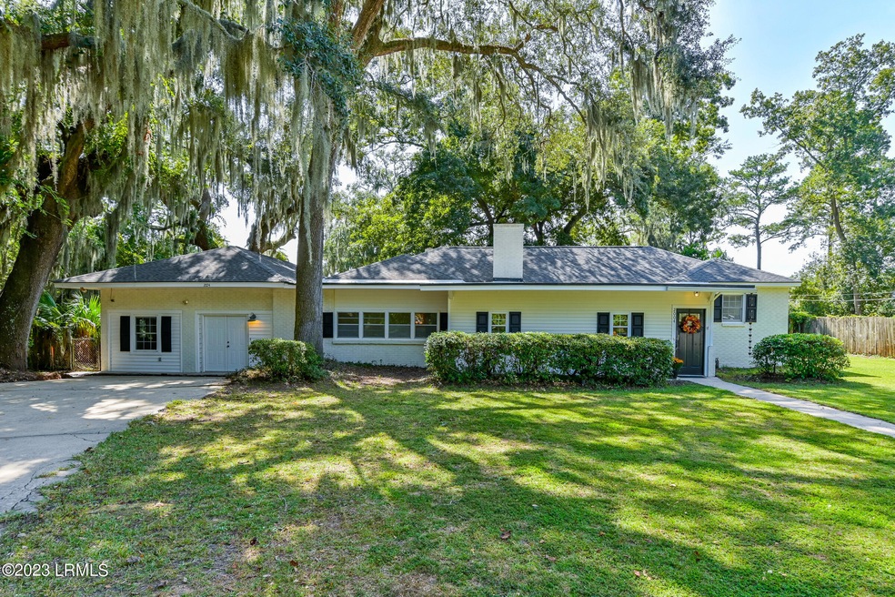 2004 Berkeley Cir-1
