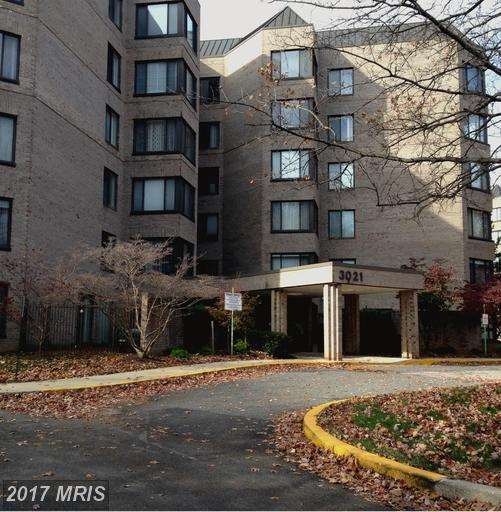 Towers Condominiums unit 502B, Baltimore, MD 21209 - photo 1