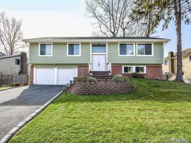 236 Walnut Rd, Glen Cove, NY 11542 - photo 1