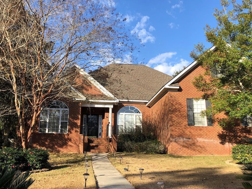 207 Kilkenny Dr, Dothan, AL 36303 - photo 1