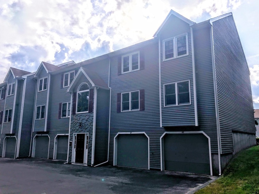 74 Tennis Plaza Rd unit 47, Dracut, MA 01826 - photo 1