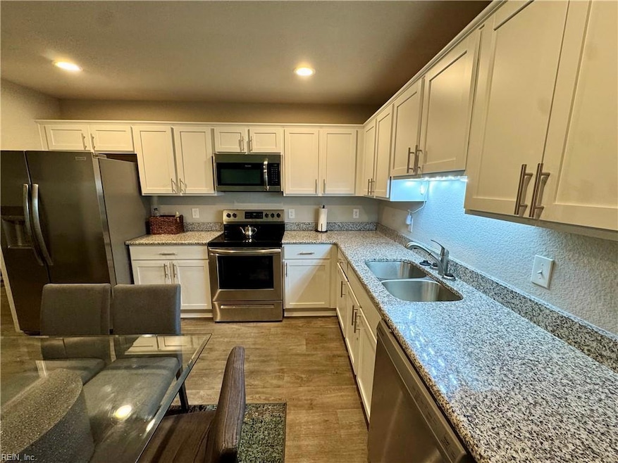 202 Beech St, Suffolk, VA 23434 - photo 1